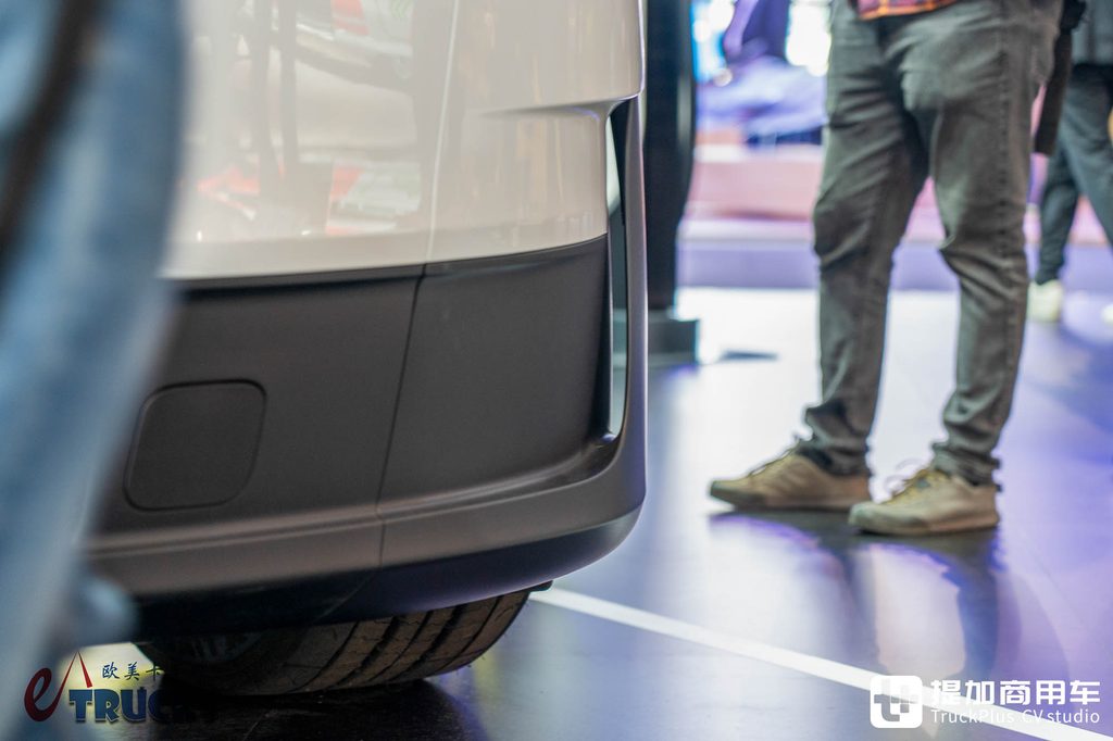 IAA 2026 : le camion électrique le plus avancé au monde ? En réalité plein de compromis — essai détaillé du Tesla Semi