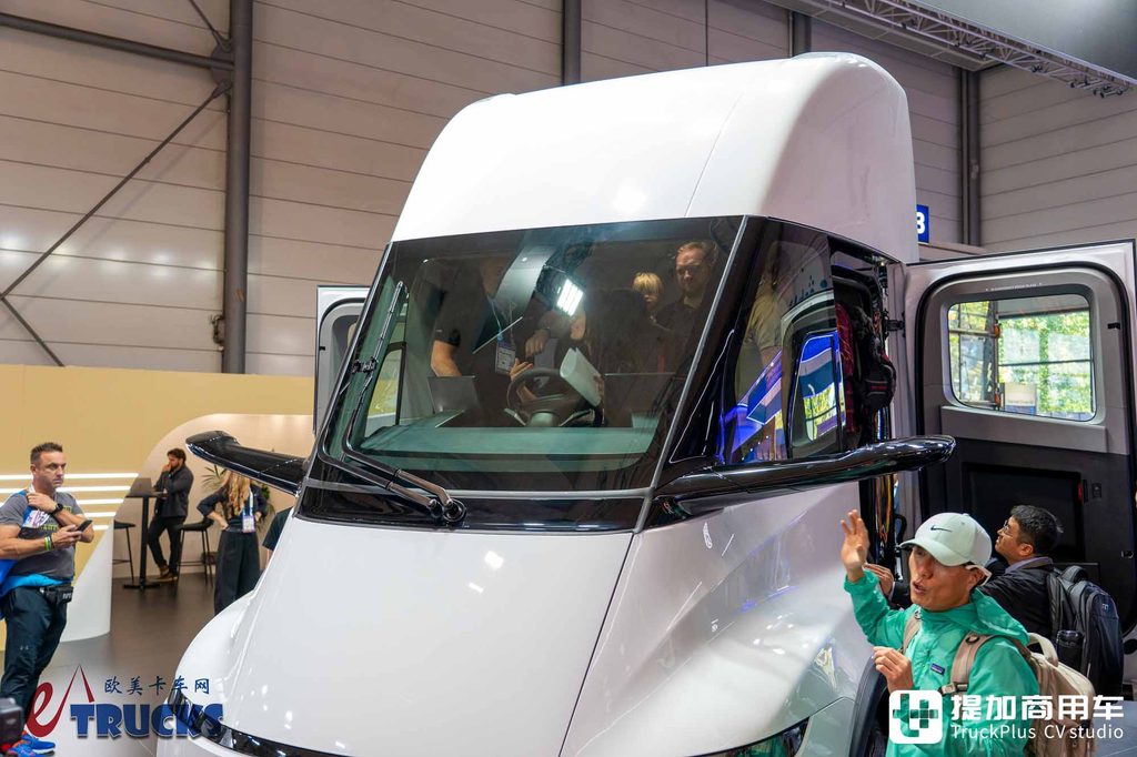 IAA 2026 : le camion électrique le plus avancé au monde ? En réalité plein de compromis — essai détaillé du Tesla Semi