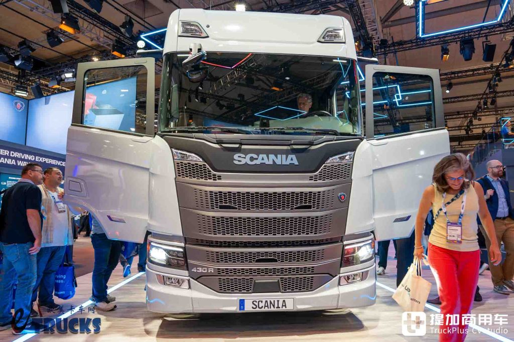 IAA 2026 : nouvelle face avant, poignées affleurantes et rétroviseurs électroniques ? Essai détaillé du nouveau tracteur Scania Dynamic 430 R