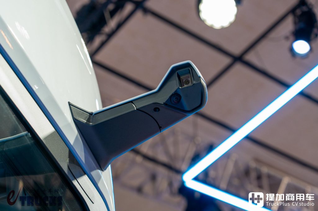 IAA 2026 : nouvelle face avant, poignées affleurantes et rétroviseurs électroniques ? Essai détaillé du nouveau tracteur Scania Dynamic 430 R