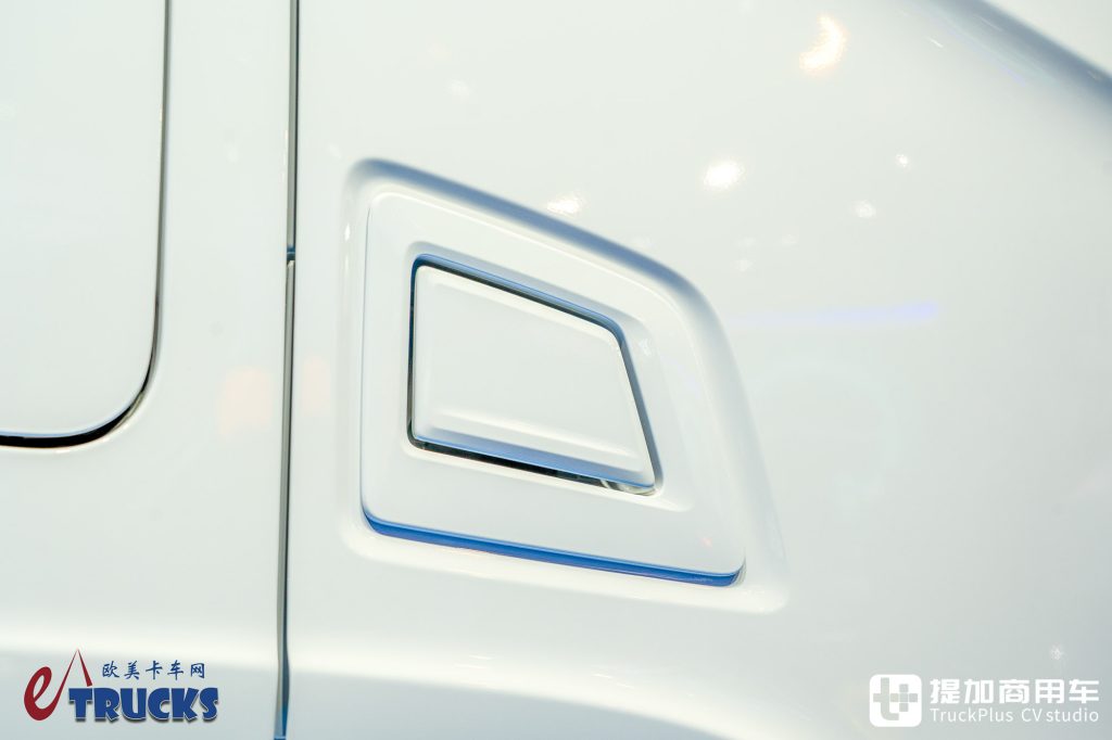 IAA 2026 : nouvelle face avant, poignées affleurantes et rétroviseurs électroniques ? Essai détaillé du nouveau tracteur Scania Dynamic 430 R