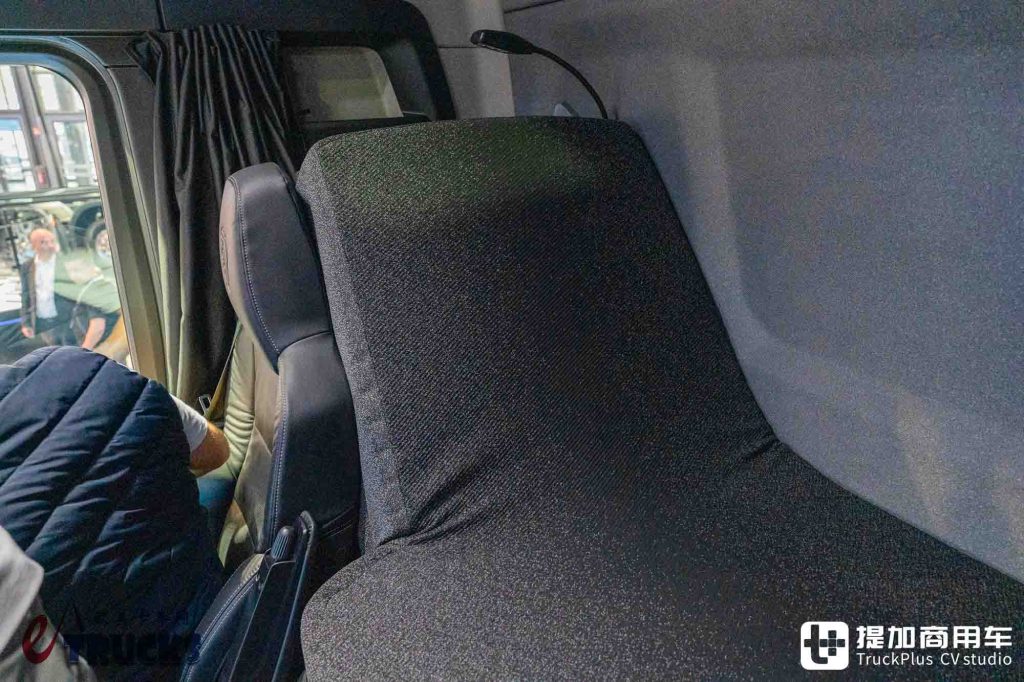 IAA 2026 : nouvelle face avant, poignées affleurantes et rétroviseurs électroniques ? Essai détaillé du nouveau tracteur Scania Dynamic 430 R