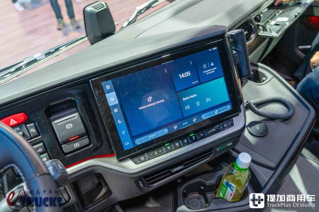 IAA 2026 : nouvelle face avant, poignées affleurantes et rétroviseurs électroniques ? Essai détaillé du nouveau tracteur Scania Dynamic 430 R