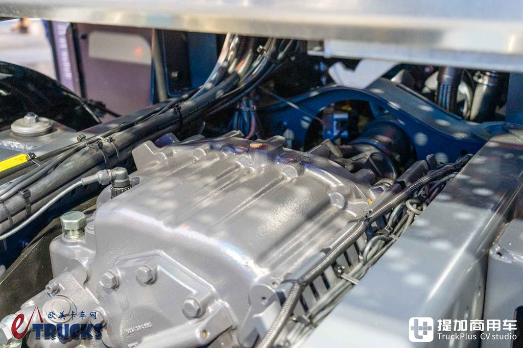 IAA 2026 : le roi des mille tonnes de Scania est arrivé ! Traction 8x6 avec V8 de 770 ch — essai détaillé du tracteur 770 S pour transports exceptionnels