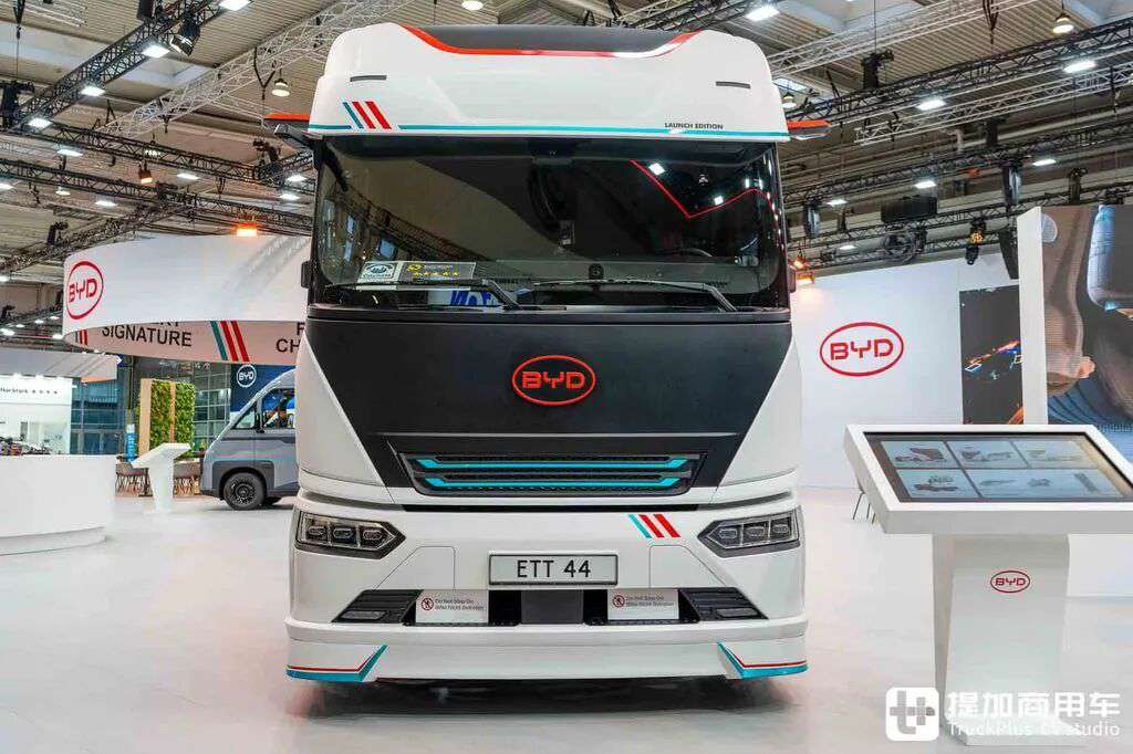 IAA 2026 : 1 000 ch électriques + recharge mégawatt, et cinq étoiles de sécurité ! Analyse complète du tracteur 100 % électrique BYD ETT 44