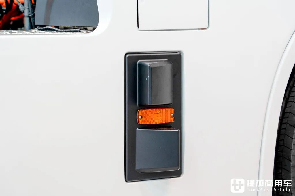 IAA 2026 : 1 000 ch électriques + recharge mégawatt, et cinq étoiles de sécurité ! Analyse complète du tracteur 100 % électrique BYD ETT 44