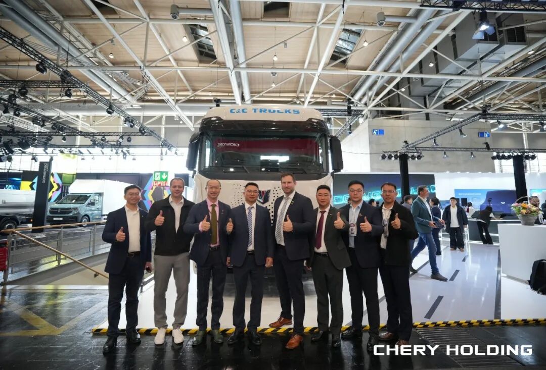 United Trucks lance à Hanovre sa solution mondiale de capacité de transport intégrée, avec la première livraison client du corridor de transport non européen