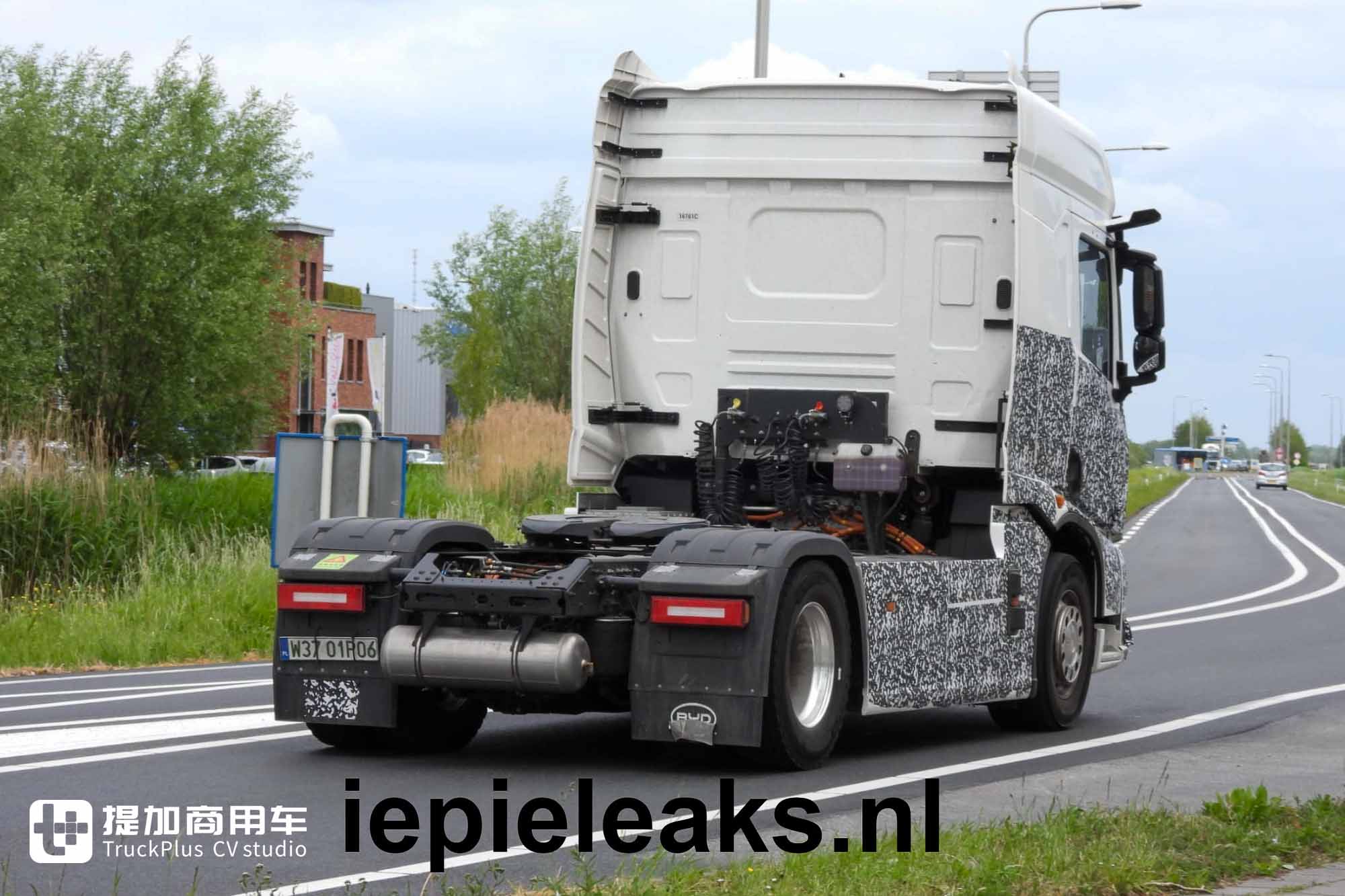 Une plaque 粤B aperçue aux Pays-Bas ? Un camion lourd électrique longue distance BYD surpris en test routier, compte à rebours avant sa première mondiale à l'IAA