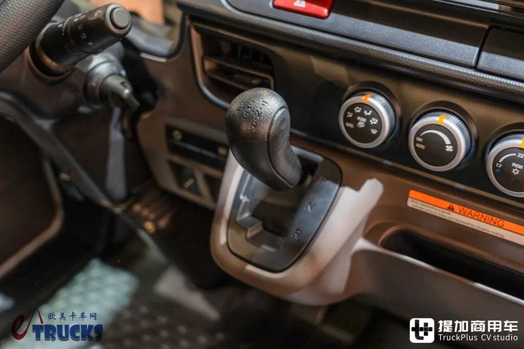 2026 IAA : avec capot plat et suspension entièrement pneumatique, pourquoi ce camion léger japonais est-il si rare en Europe ? Test en images : Mitsubishi Fuso Canter