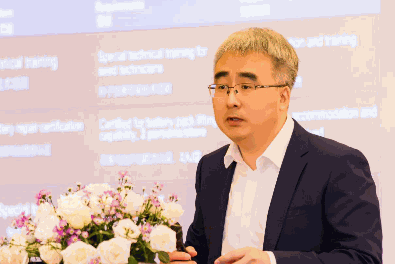 Le premier véhicule sort de l&rsquo;usine localisée de Dongfeng en Asie du Sud-Est pour les véhicules utilitaires moyens et lourds, un nouveau départ !