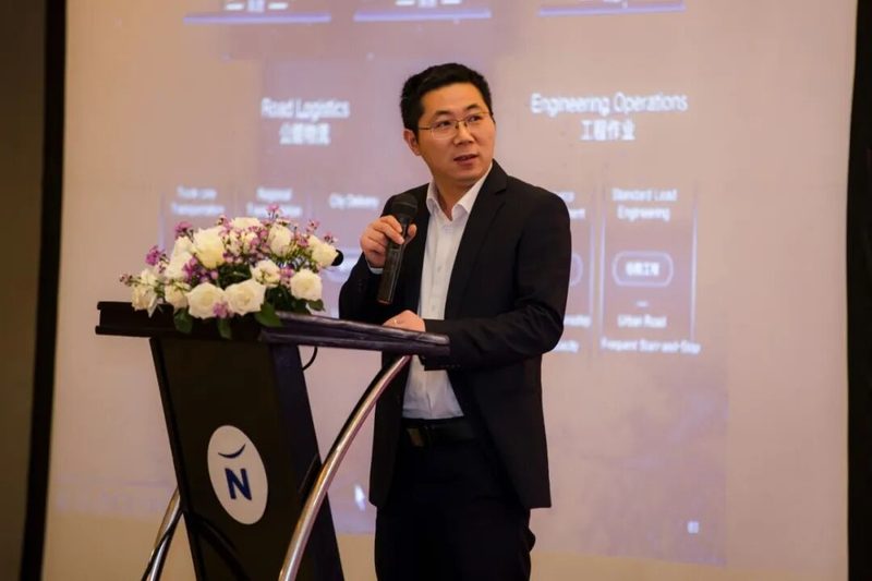 Le premier véhicule sort de l'usine localisée de Dongfeng en Asie du Sud-Est pour les véhicules utilitaires moyens et lourds, un nouveau départ !