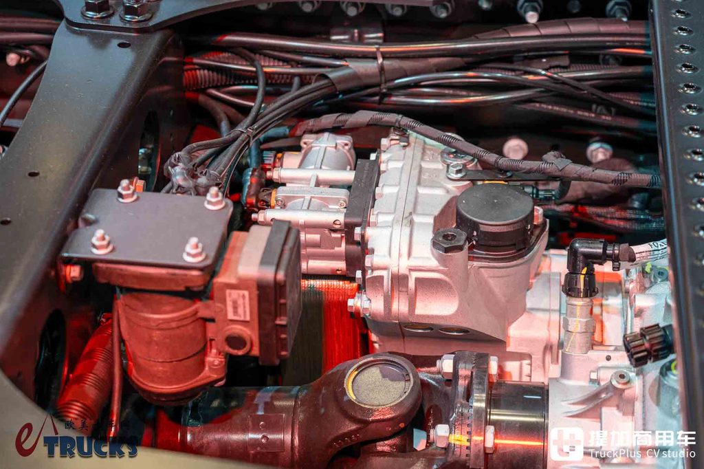 IAA 2026 : le huitième des « Sept Sœurs » du camion européen ! Le camion neuf le moins cher d'Europe ? Essai photo approfondi du Ford F-MAX