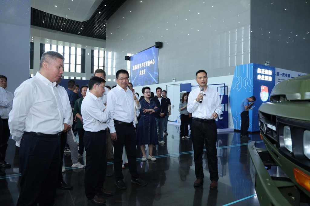 Le Centre d’innovation scientifique et technologique de Dongfeng Commercial Vehicles ouvre officiellement, ancrant une nouvelle étape de R&D autonome