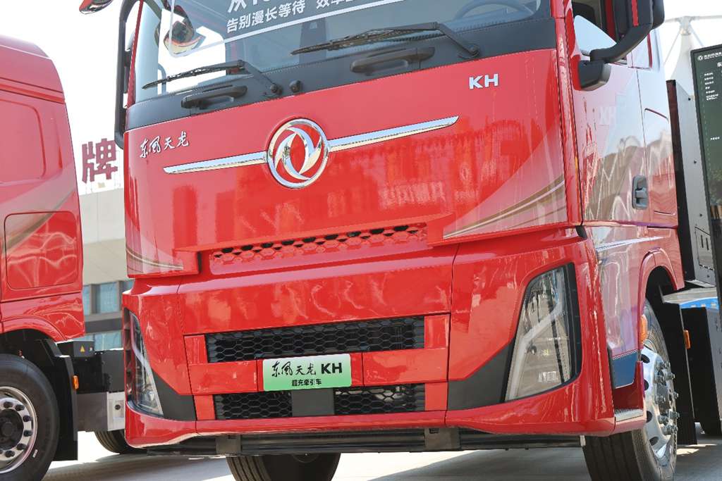 80 % en 18 minutes ! Dongfeng Tianlong KH lance un camion lourd à recharge ultrarapide avec cabine entièrement repensée