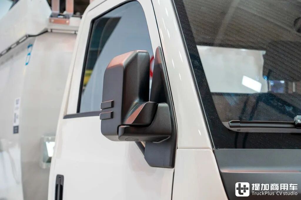 Le camion léger BYD T4 se dirige-t-il vers l'Europe ? Le T35 d'exportation fait ses débuts à Hanovre